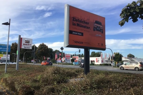 Außenwerbung - Werbetafeln für Autohändler